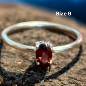 Garnet SS Ring